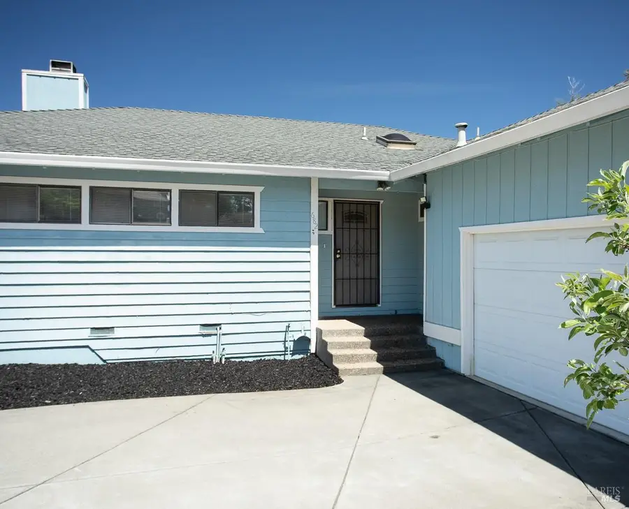 682 Hillside Drive, Fairfield, CA 94533 - #2