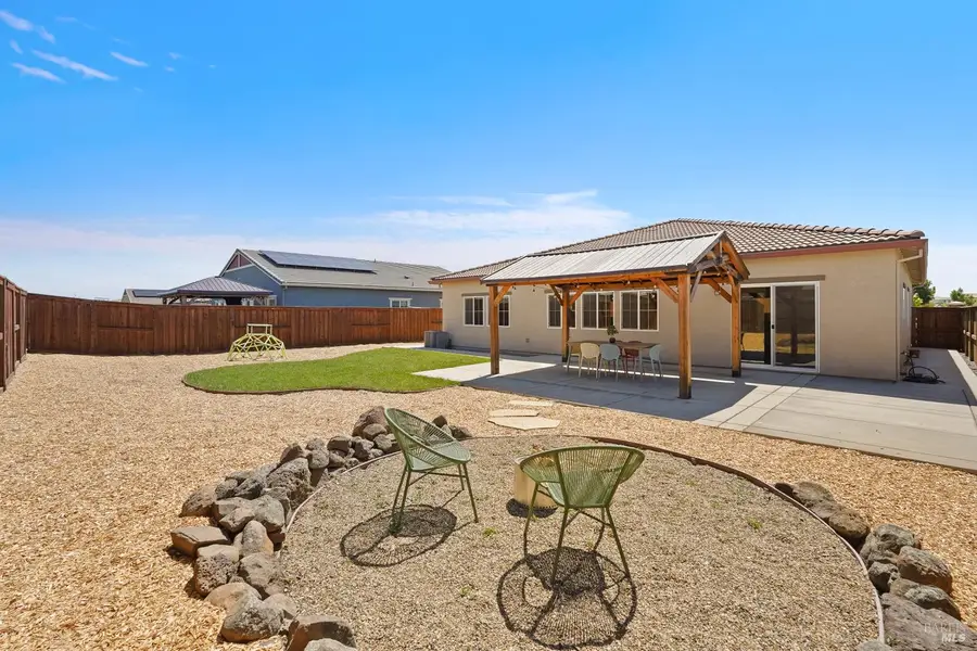 1780 Honeysuckle Way, Dixon, CA 95620 - #2