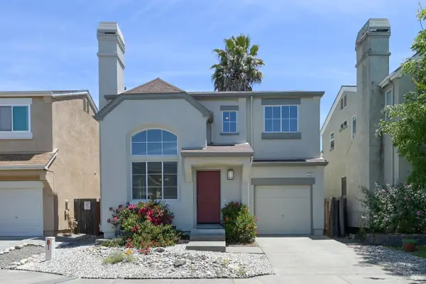 2390 Battersea Street, Santa Rosa, CA 95403