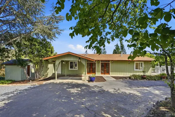 5851 Vine Hill Road, Sebastopol, CA 95472