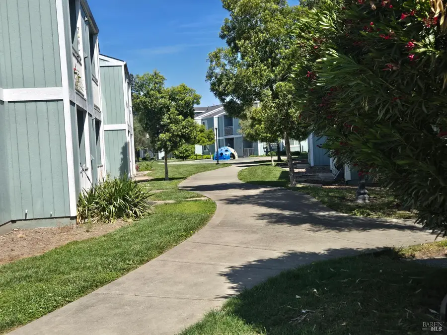 1501 La Esplanada Place #311, Santa Rosa, CA 95404 - #2
