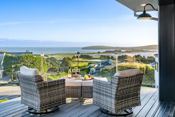 88 Cypress Loop, Bodega Bay, CA 94923