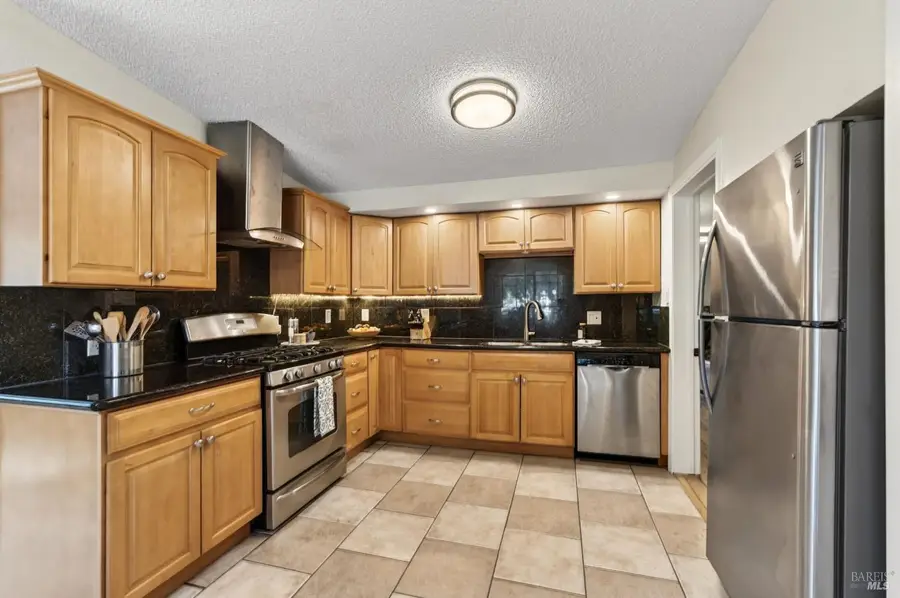 1898 Elm Street, Ukiah, CA 95482 - #3