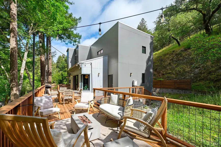 2563 Mill Creek Road, Healdsburg, CA 95448 - #2