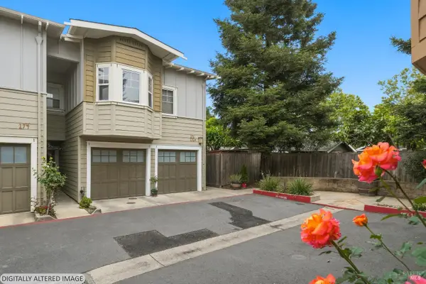176 Valley Oak Drive, Napa, CA 94558