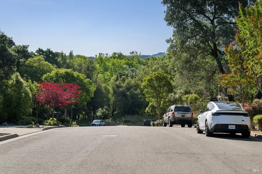 174 Yulupa Circle, Santa Rosa, CA 95405 - #2