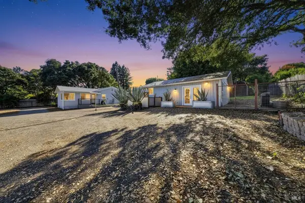 8813 Petaluma Hill Road, Penngrove, CA 94951