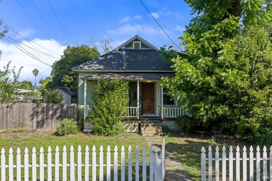 227 Hewett Street, Santa Rosa, CA 95401 - #2