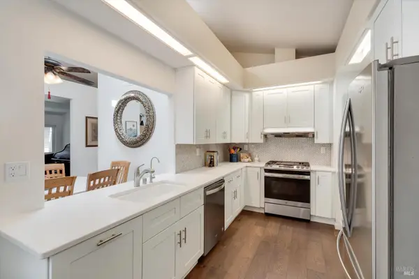 2008 Stonefield Lane, Santa Rosa, CA 95403