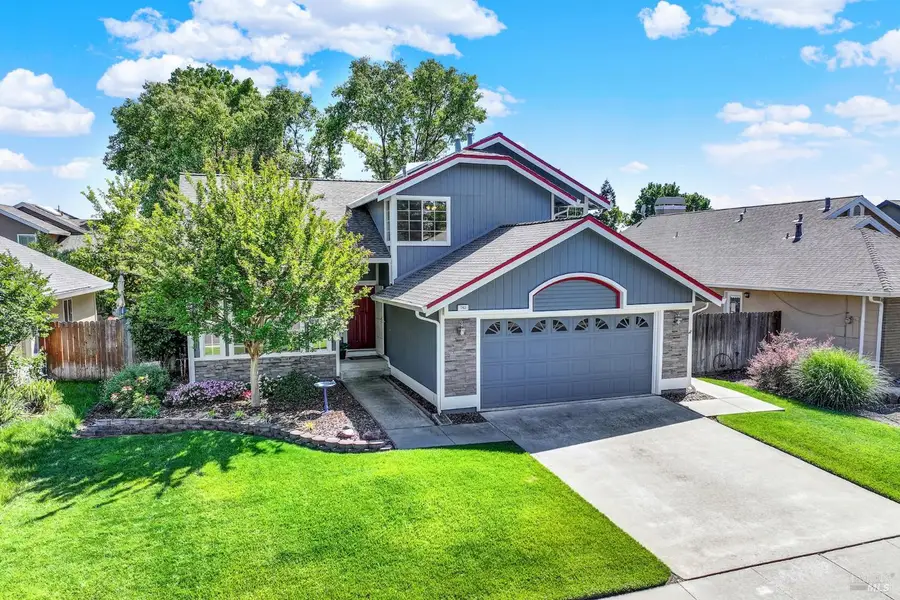 742 Violet Lane, Vacaville, CA 95687 - #2