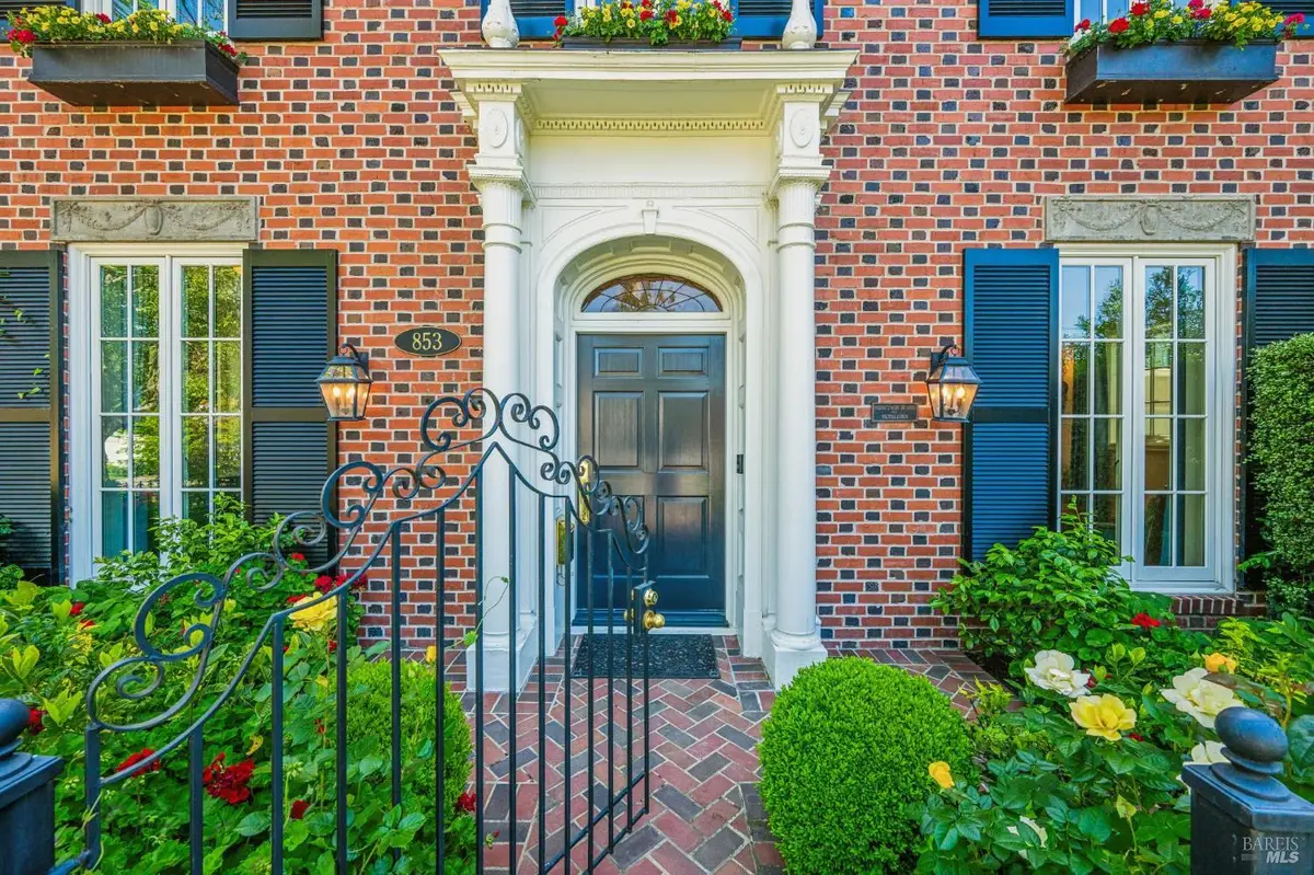 853 D Street, Petaluma, CA 94952 - #1