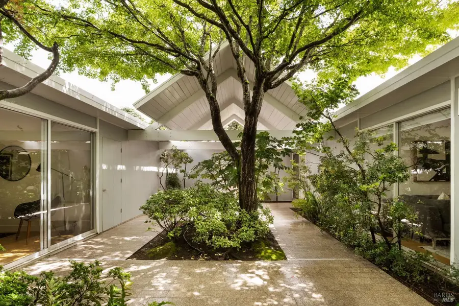 25 Mt Lassen Drive, San Rafael, CA 94903 - #2