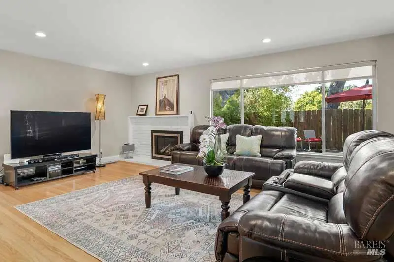 20 Westwood Drive, Novato, CA 94945 - #3