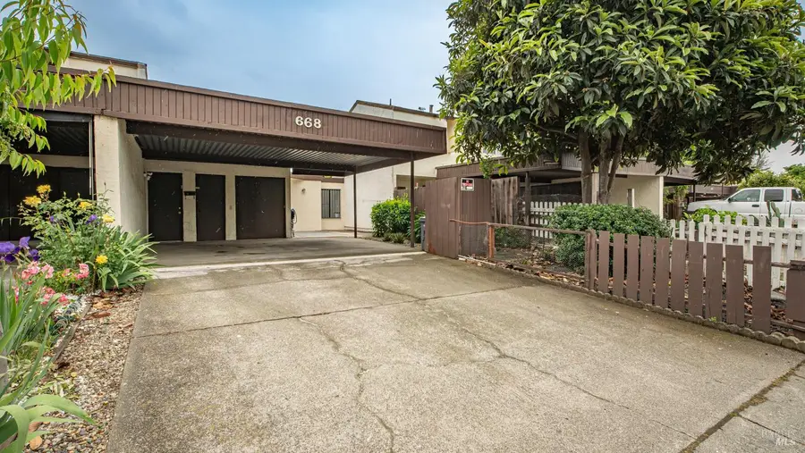 668 Simpson Street, Santa Rosa, CA 95401 - #2