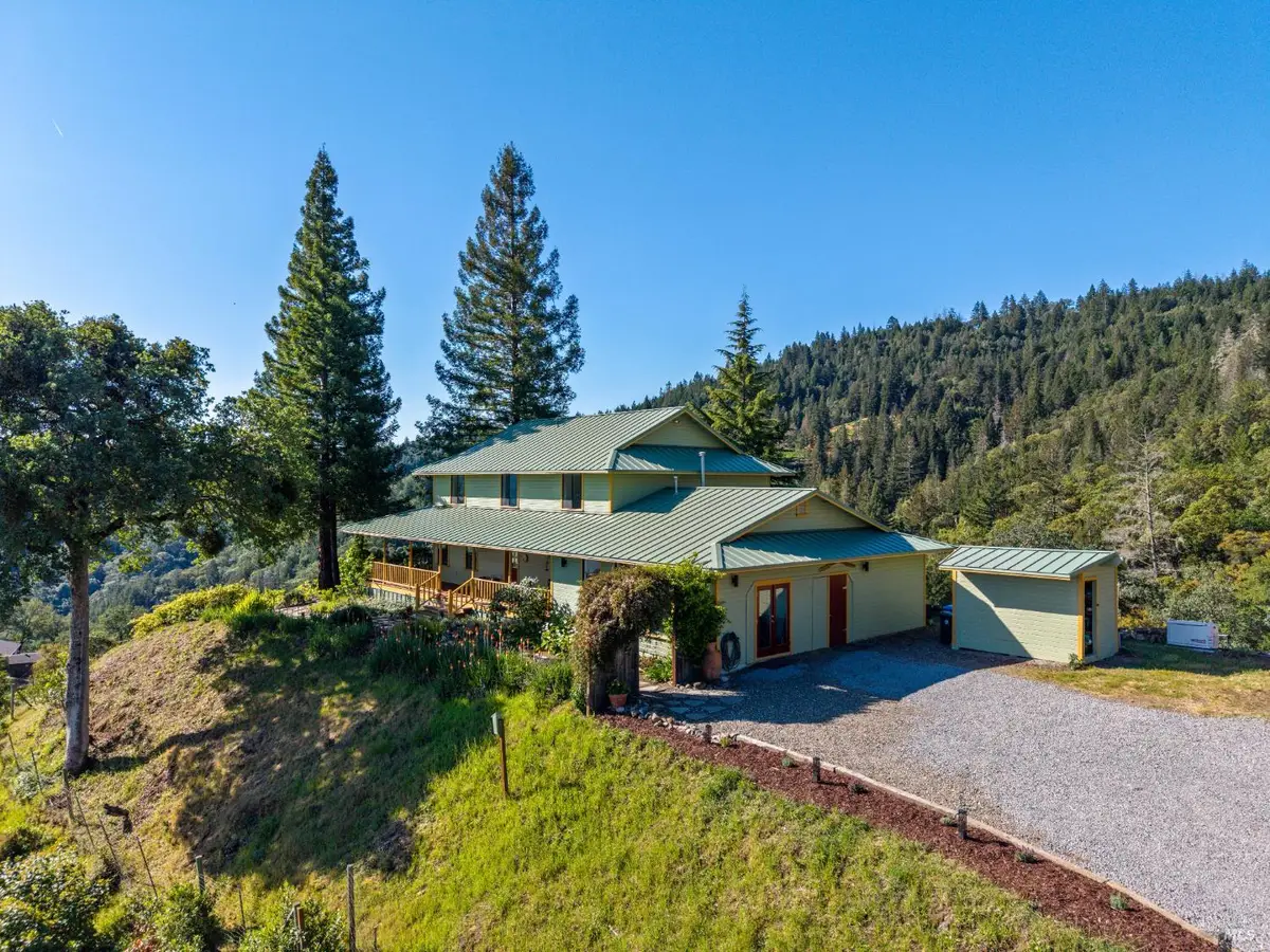 1455 Oak Knoll Road, Ukiah, CA 95482 - #1
