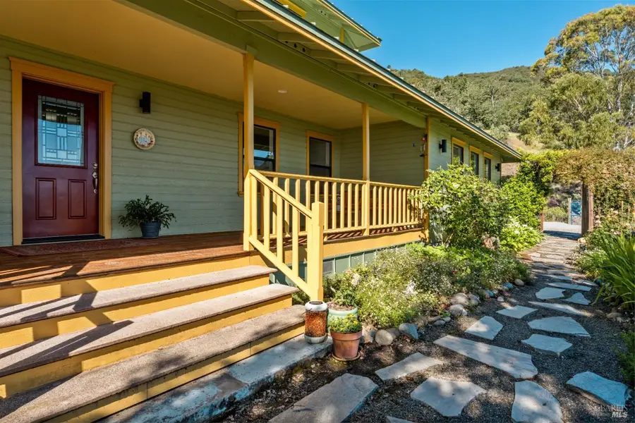 1455 Oak Knoll Road, Ukiah, CA 95482 - #3