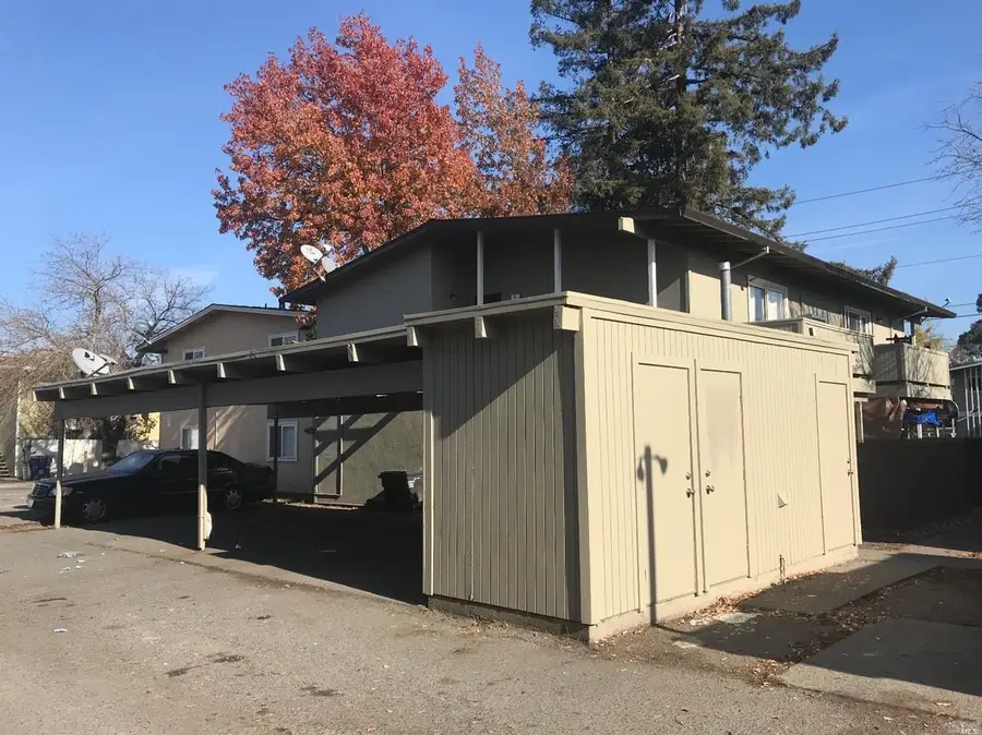 2829 Apple Valley Lane, Santa Rosa, CA 95403 - #2