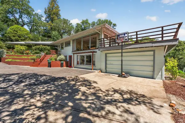 891 Isola Way, Ukiah, CA 95482