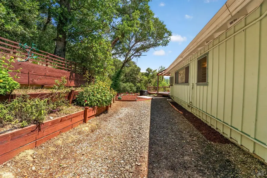 891 Isola Way, Ukiah, CA 95482 - #3