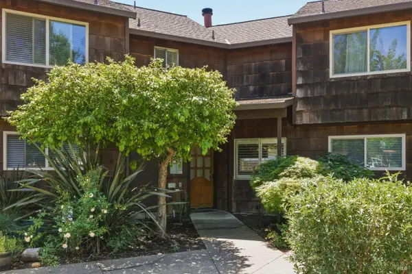 1565 Parkway Drive, Rohnert Park, CA 94928