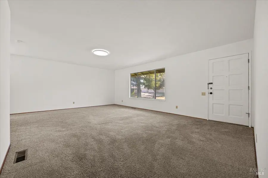 513 Myrtle Avenue, Rohnert Park, CA 94928 - #2