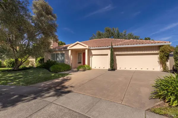 8 Emperor Court, Napa, CA 94558