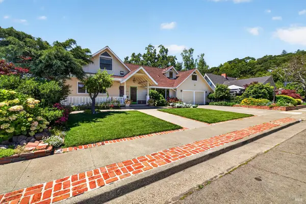 2453 Delevan Way, Santa Rosa, CA 95404