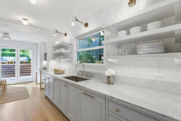 7 Grove Avenue, Corte Madera, CA 94925