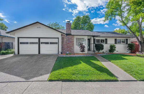 1819 Woodward Drive, Santa Rosa, CA 95405