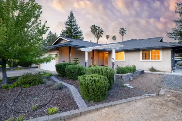 5288 Daniel Drive, Rohnert Park, CA 94928