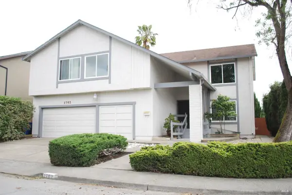 1702 Capistrano Drive, Petaluma, CA 94954