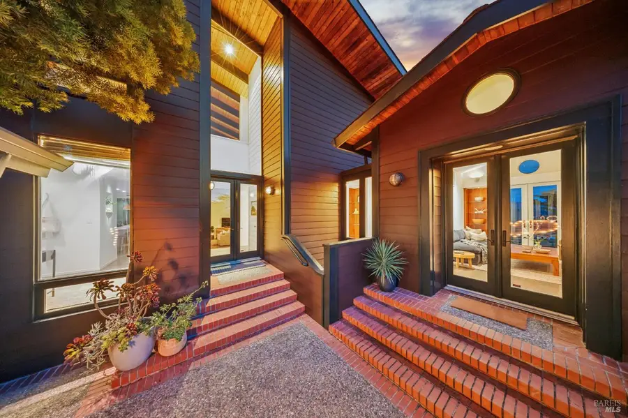 312 Fairhills Drive, San Rafael, CA 94901 - #3