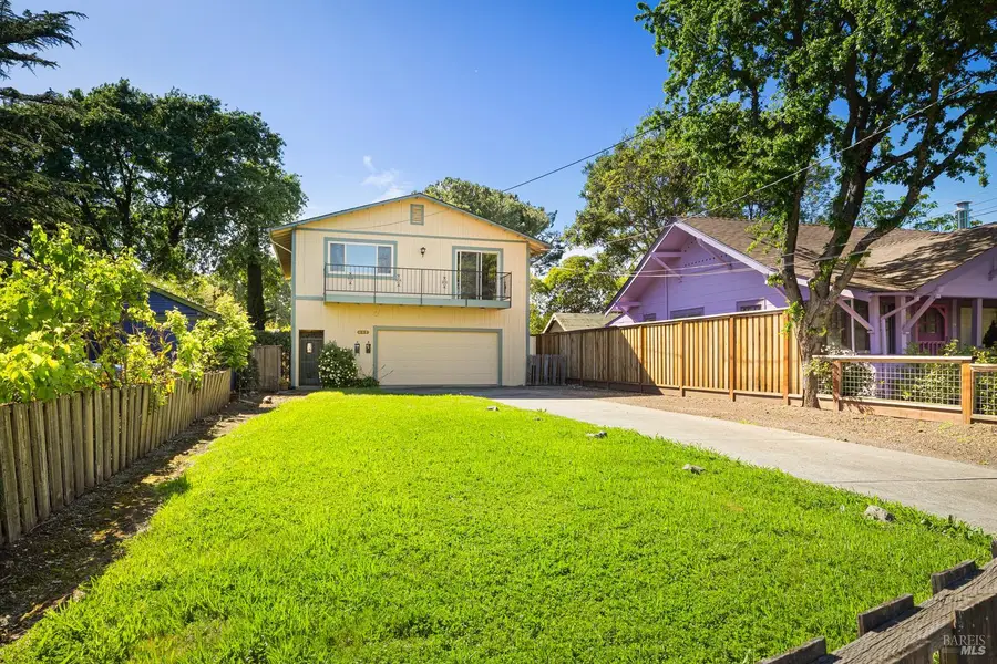 611 Hendley Street, Santa Rosa, CA 95404 - #2