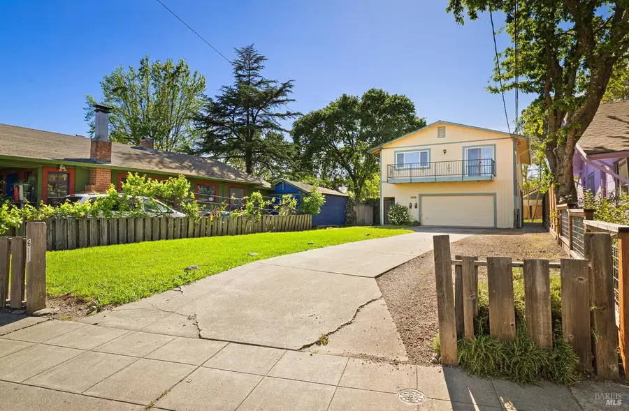 611 Hendley Street, Santa Rosa, CA 95404 - #3