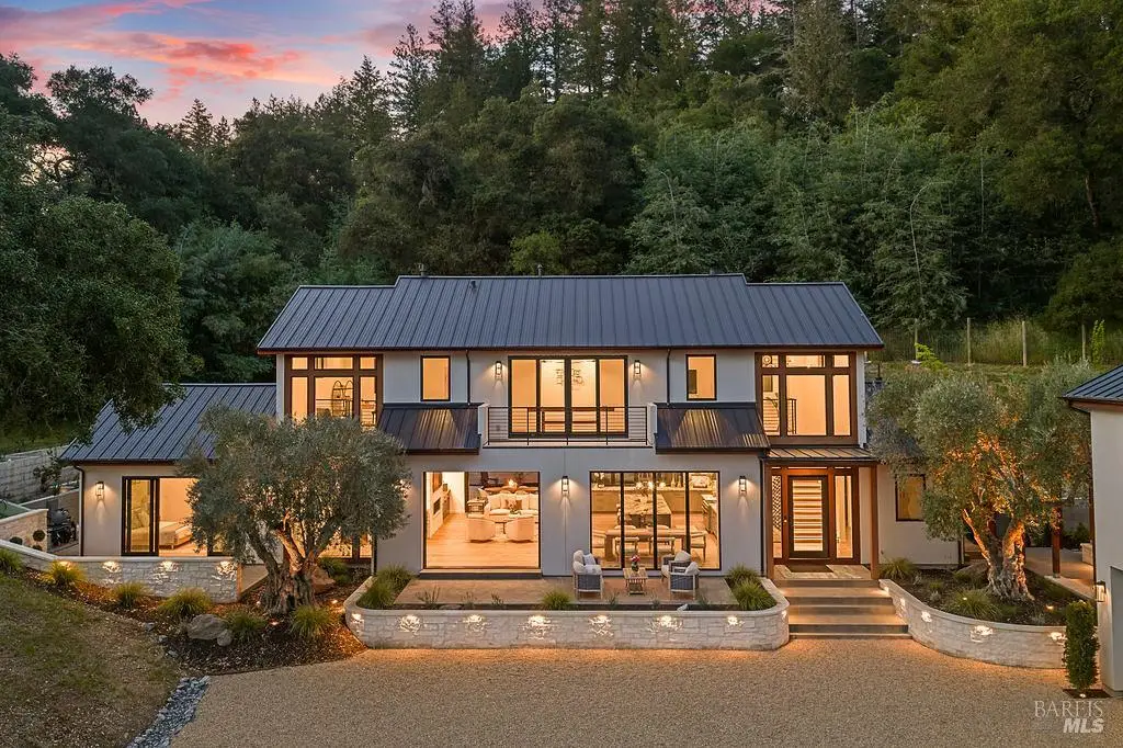 1099 Dry Creek Road, Healdsburg, CA 95448 - #1