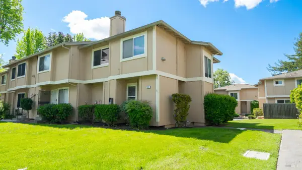 1333 Gold Way, Rohnert Park, CA 94928