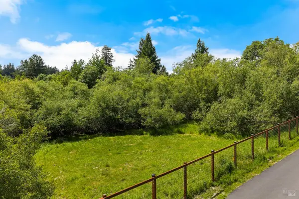 10033 Mill Station Road, Sebastopol, CA 95472