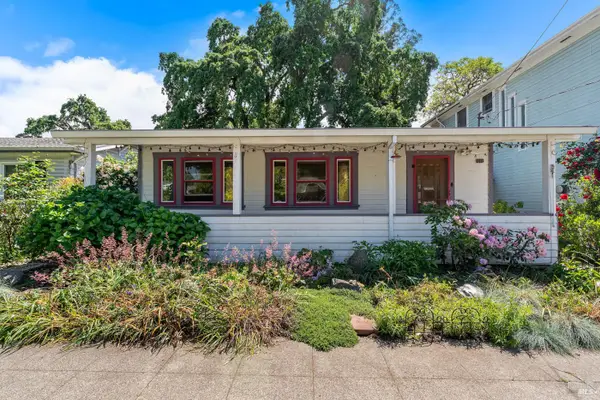 918 Benton Street, Santa Rosa, CA 95404