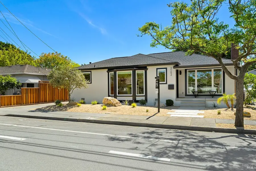 2152 Montecito Avenue, Santa Rosa, CA 95404 - #2