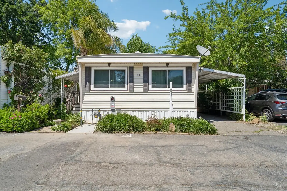 32 Avenida Corrida De Toros, Vacaville, CA 95687 - #1
