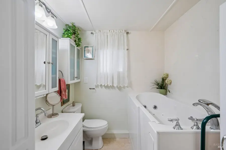 32 Avenida Corrida De Toros, Vacaville, CA 95687 - #3