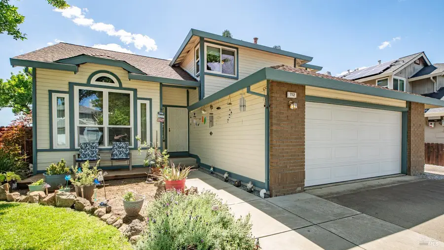712 Raven Drive, Vacaville, CA 95687 - #3