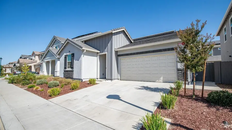833 Cosmos Drive, Vacaville, CA 95687 - #2