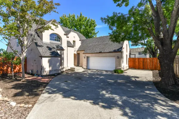 26 Lloyd Court, Napa, CA 94558