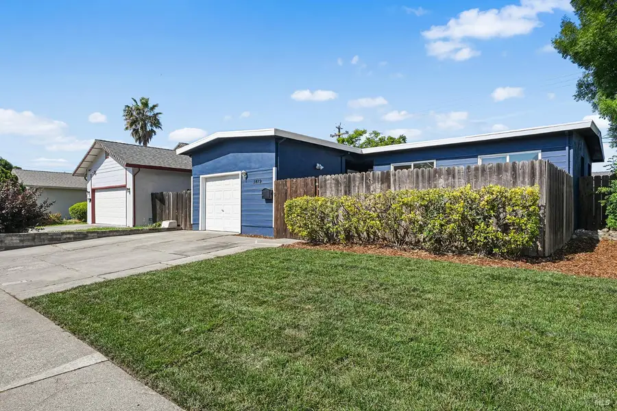 1419 Eisenhower Street, Fairfield, CA 94534 - #2