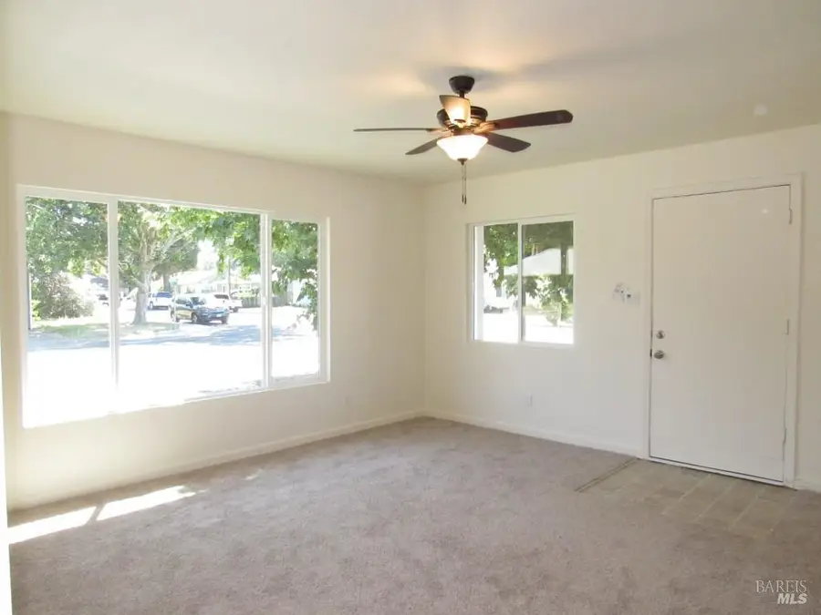 377 Warren Drive, Ukiah, CA 95482 - #2