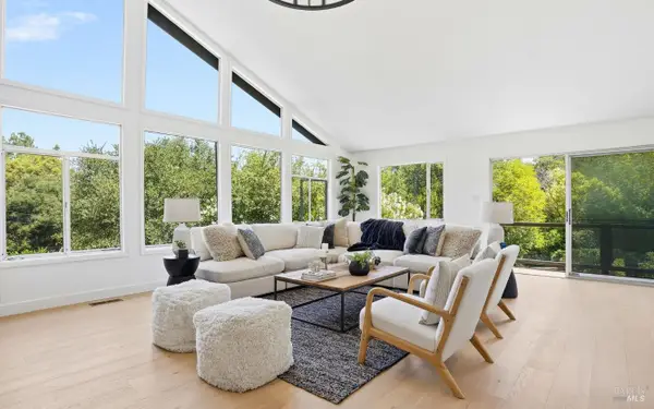53 Circle Road, San Rafael, CA 94903