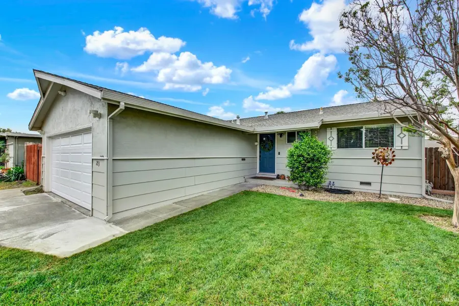 213 Santa Cruz Drive, Fairfield, CA 94533 - #2