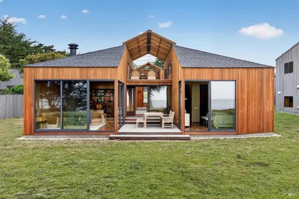 233 Solstice, The Sea Ranch, CA 95497