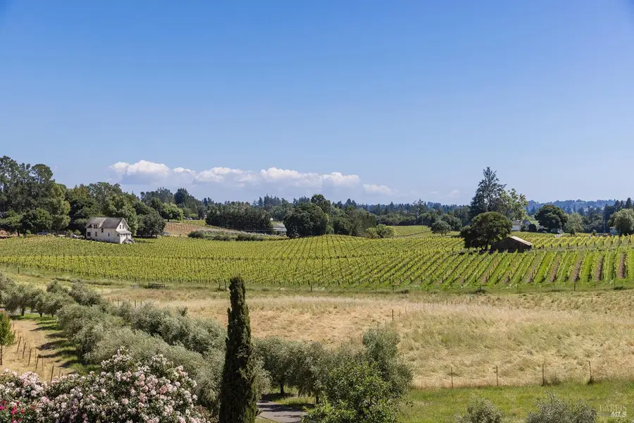2614 Scotts Right Of Way, Sebastopol, CA 95472 - #2